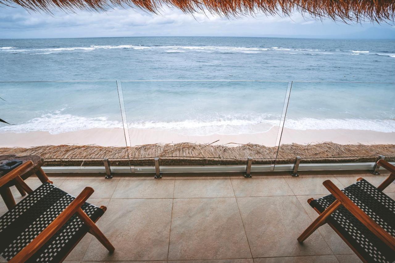 Legends Beachfront Resort อูลูวาตู ภายนอก รูปภาพ