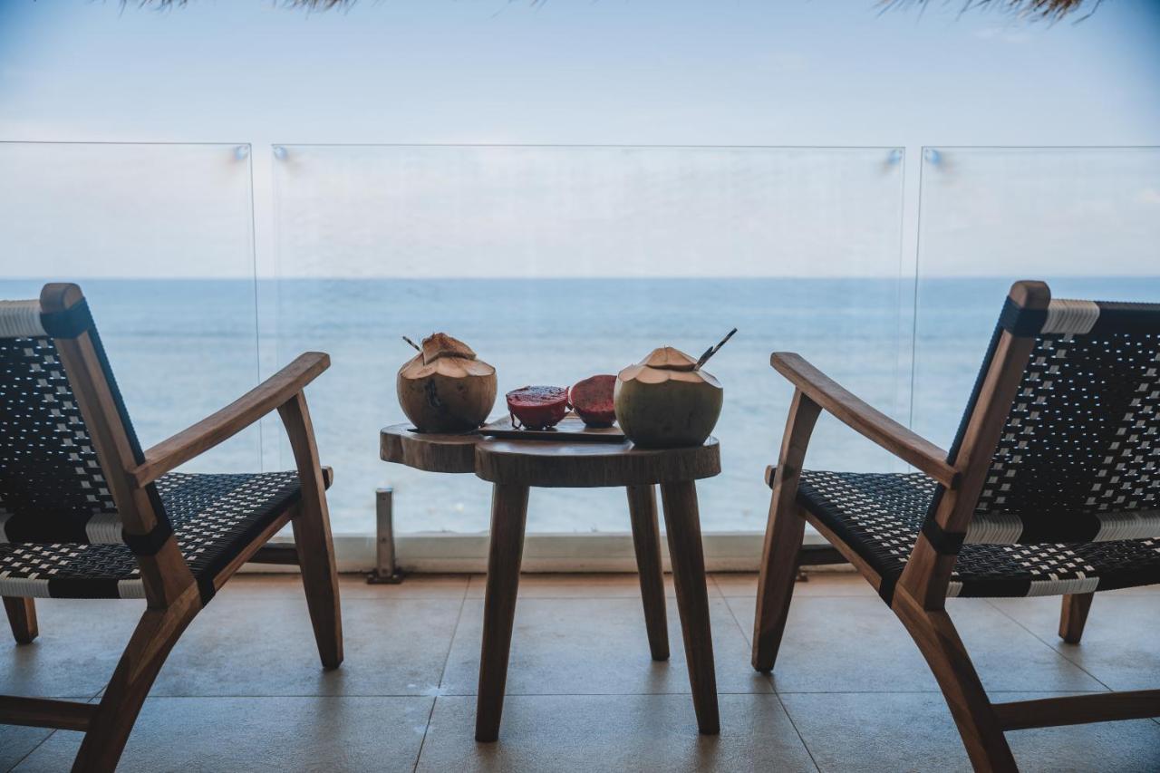 Legends Beachfront Resort อูลูวาตู ภายนอก รูปภาพ